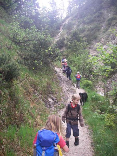 Auf dem Weg in die Aschauer Klamm