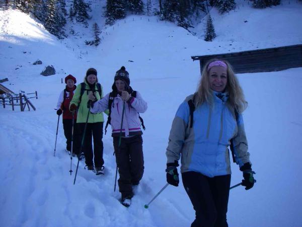 macht sich die Gruppe wieder auf den Rückweg